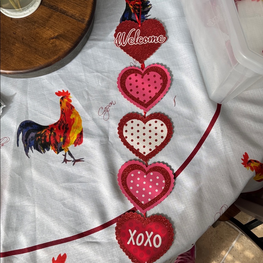Assorted Valentines Decorations Like new condition! - Picture 7 of 9